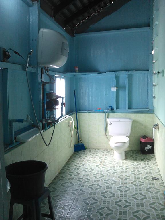 Breeze Guest House Maulmyine Bilik gambar